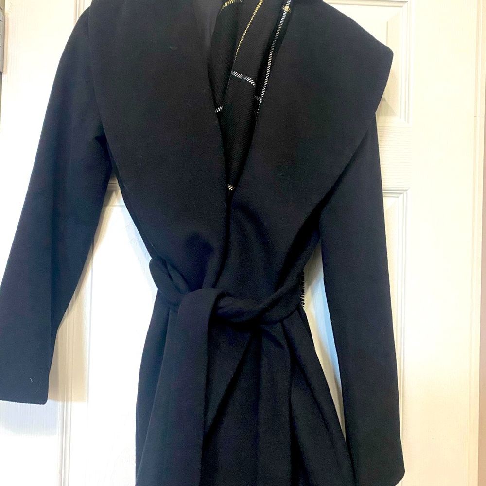 Beautiful Ann Taylor wool coat - size small and scarf.